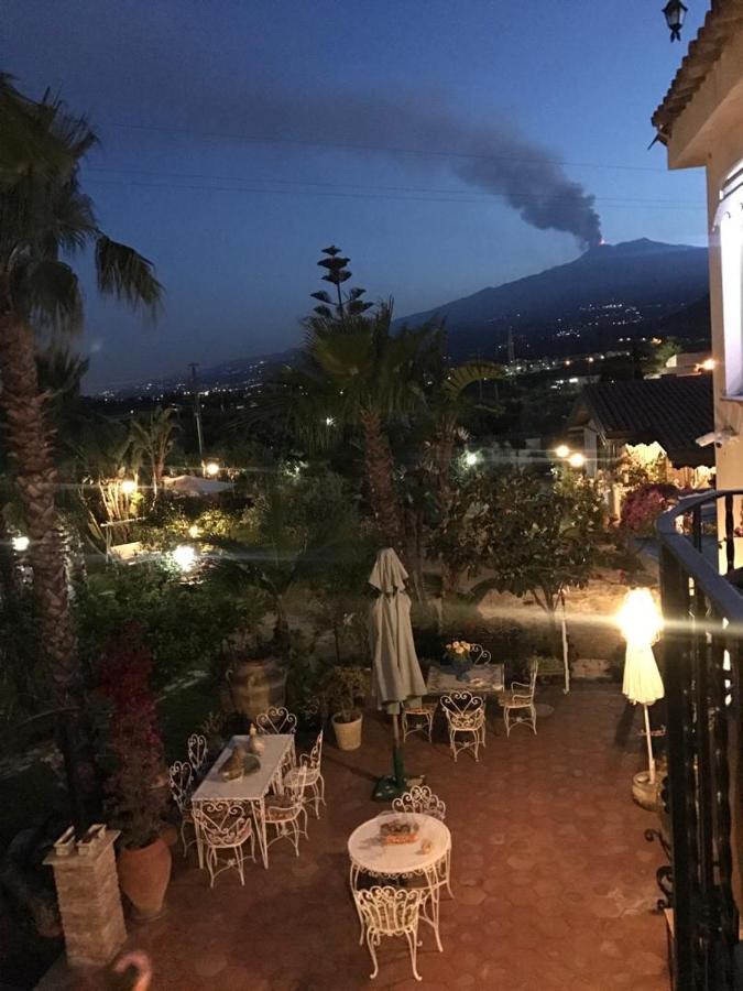 مبيت وإفطار تاورمينا La Capanna Di Giuseppe E Maria المظهر الخارجي الصورة
